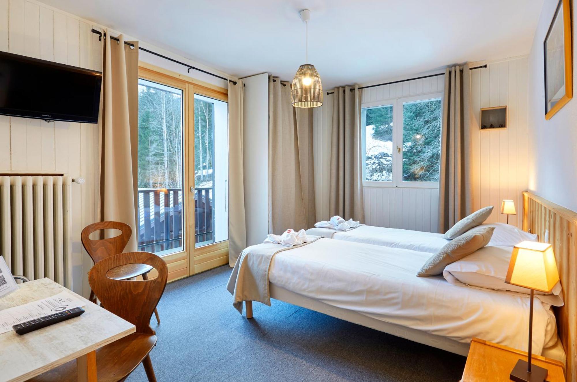 Hotel Eliova L'Eau Vive Châtel Dış mekan fotoğraf